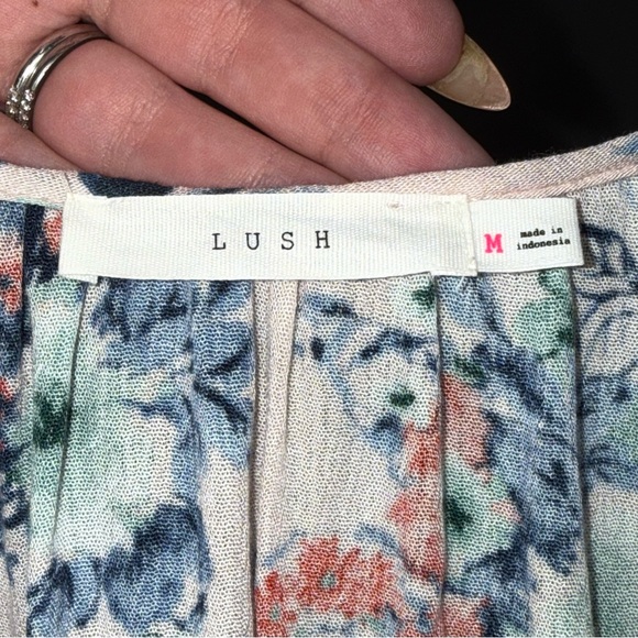 Lush Floral Tie-Neck Long Sleeve Boho Peasant Blouse Size M EUC - Picture 3 of 3